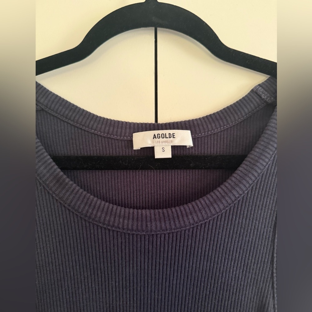 Agolde ribbed tank in navy - Picture 4 of 5